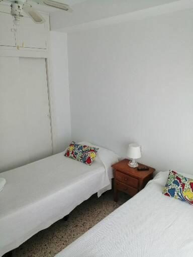 韦尔瓦 Hostal La Parada酒店 外观 照片